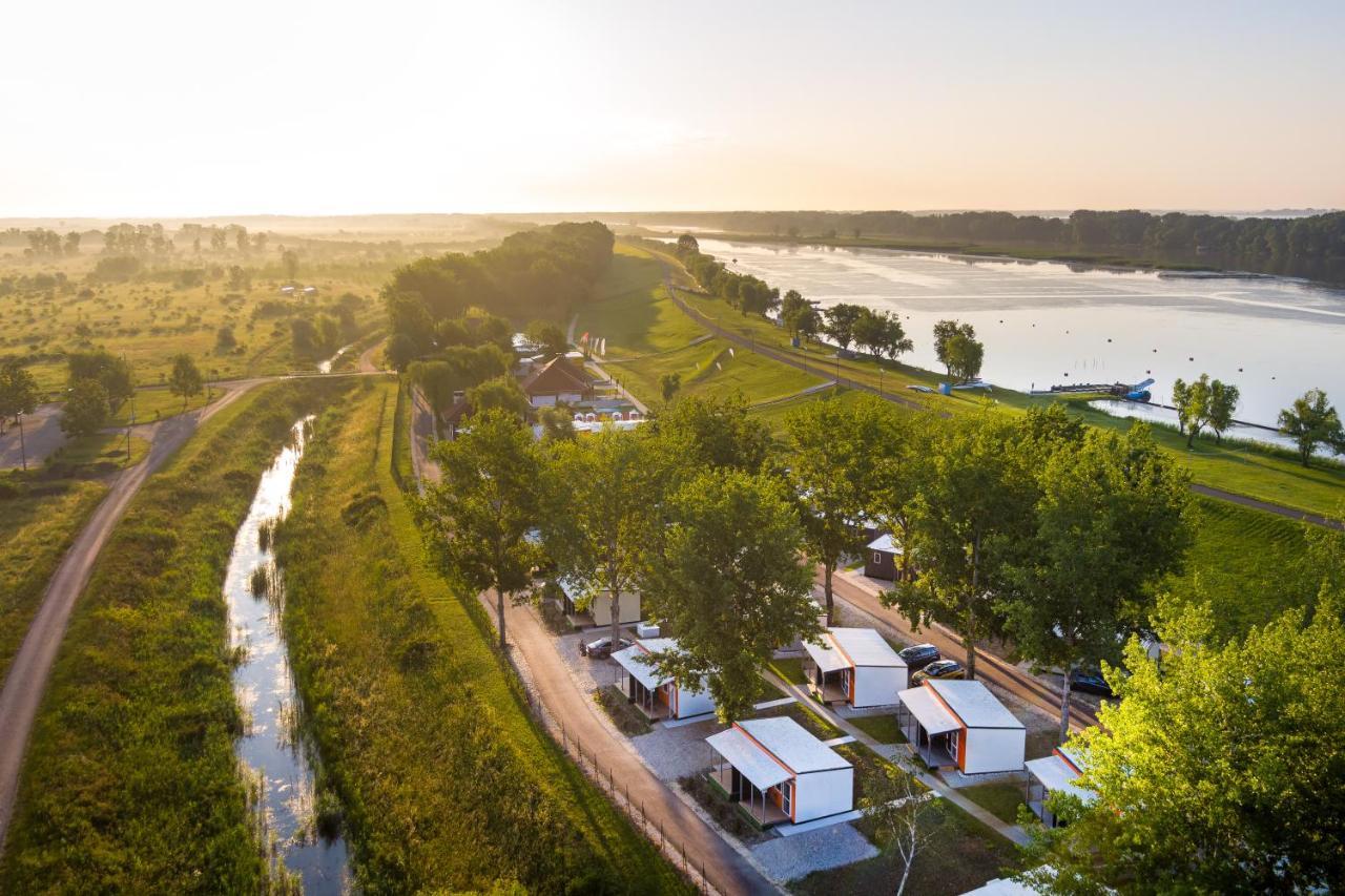 Tisza-tó Apartmanpark Hotel Kisköre Exterior foto